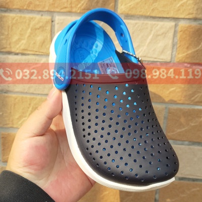 dép cross cho béFREESHIPdép cross họa tiết XANH DƯƠNG LÓT VÀNG NEOL SHIN22BNV tặng thêm 4 jibitz cross suclitkid