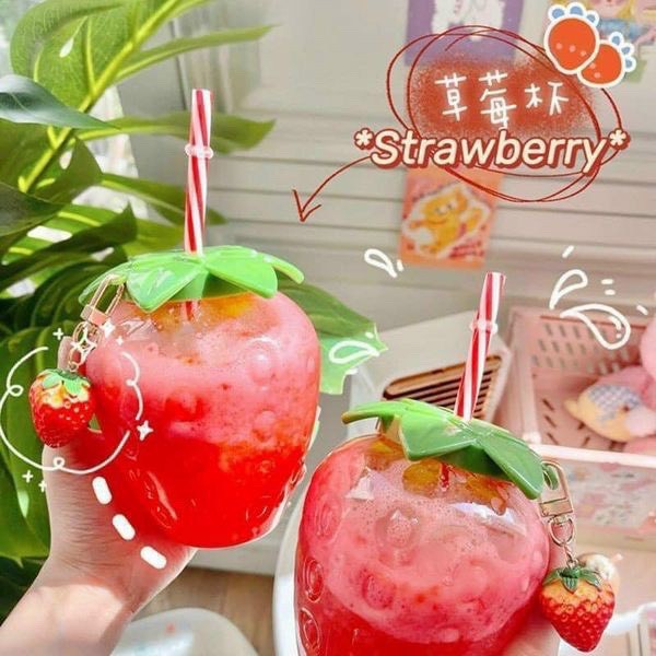 BÌNH LY UỐNG NƯỚC HÌNH DÂU TÂY DUNG TÍCH 500ML CỰC KỲ KUTE - LY NHỰA CAO CẤP TẶNG KÈM ỐNG HÚT