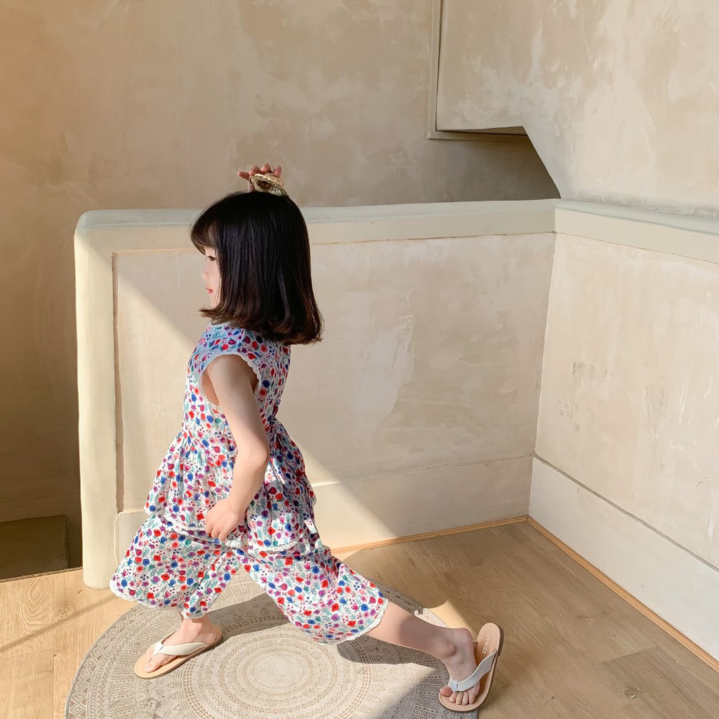 Set quần áo hoạ tiết hoa cho bé