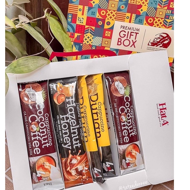 Hộp quà tặng cao cấp Hạt A Cafe Premium Gift Box Coffee 3 loại cà phê hòa tan 288g - 16 stick