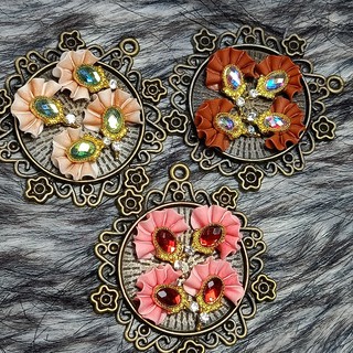 Nơ bột 5D nhụy charm cao cấp N13