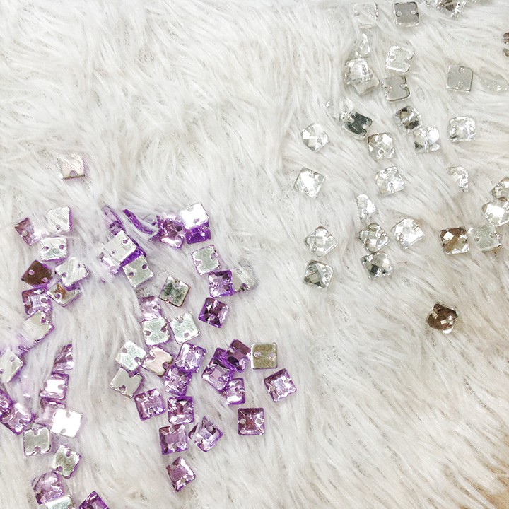 10 Hạt đá acrylic vuông kết áo dài váy đầm size 0.6cm