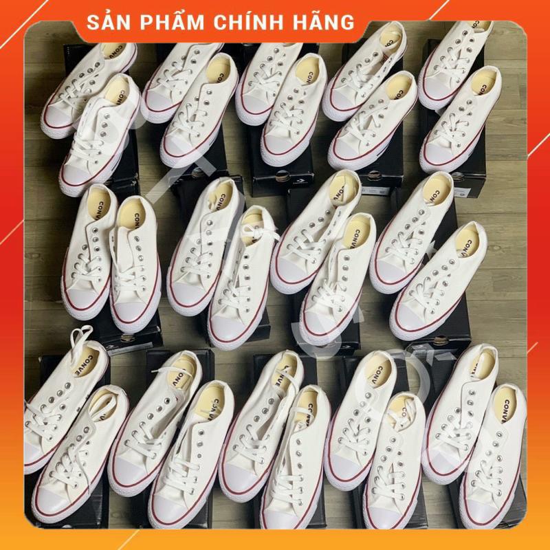 Giày Converse classic trắng huyền thoại.