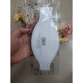 Khẩu trang 1870+ chính hãng của Mỹ đeo đầu cho bác sĩ phòng chống dịch bệnh