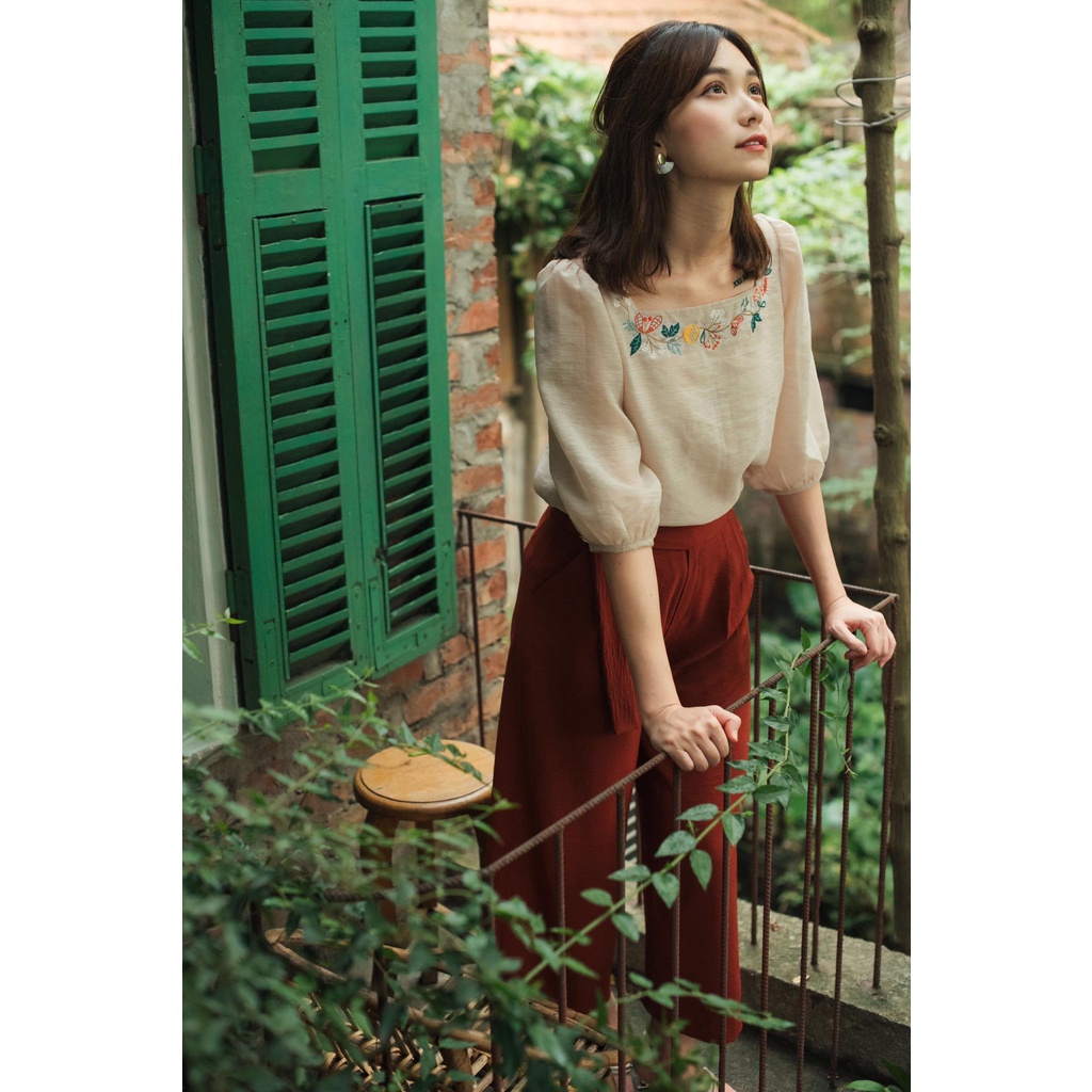 Áo kiểu nữ sang chảnh MAYY FASHION tơ be cổ vuông thêu hoa Nhật Hạ