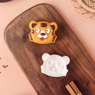 Khuôn nhựa làm bánh trung thu hình hổ hoạt hình