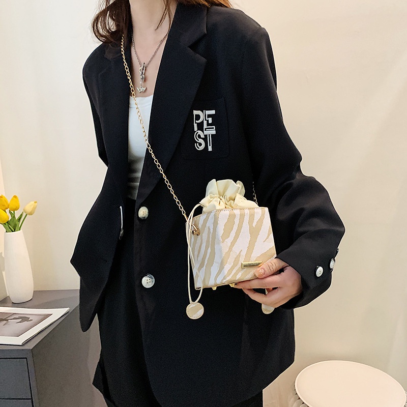 Túi Đeo Vai Hình Vuông Họa Tiết Kẻ Sọc Thời Trang 2022 Cho Nữ