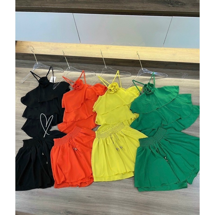 Sét Bộ Áo Yếm Hoa Tầng Đính Hoa  Kèm Short Lưng Chun Cùng Màu
