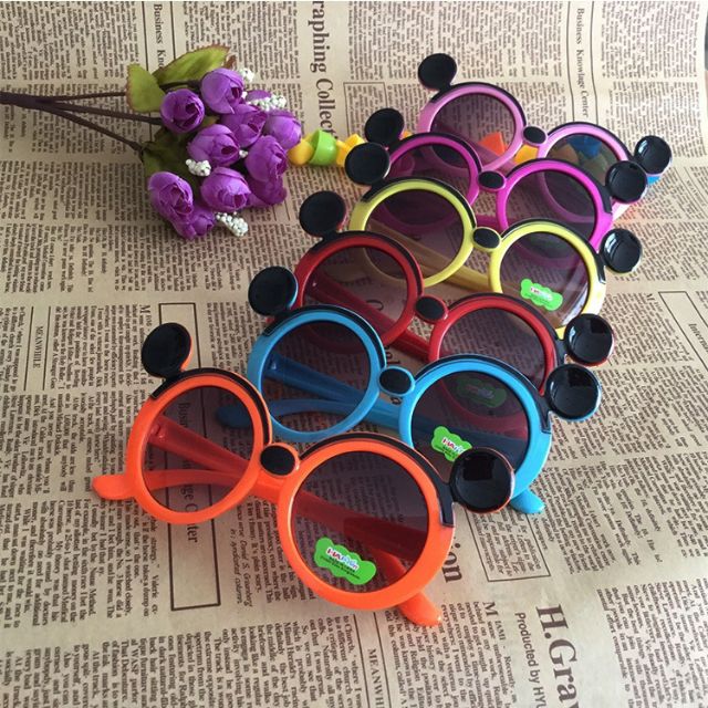 Kính thời trang hình Mickey cho bé