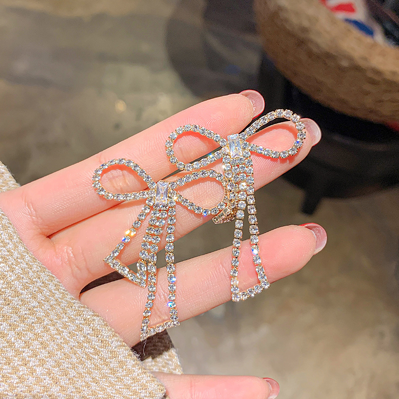 Hoa tai hợp kim hình nơ đính đá lấp lánh kiểu Hàn Quốc