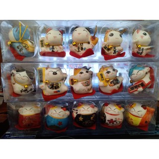 Set tượng 5 Mèo Thần Tài mini ngồi thảm đỏ