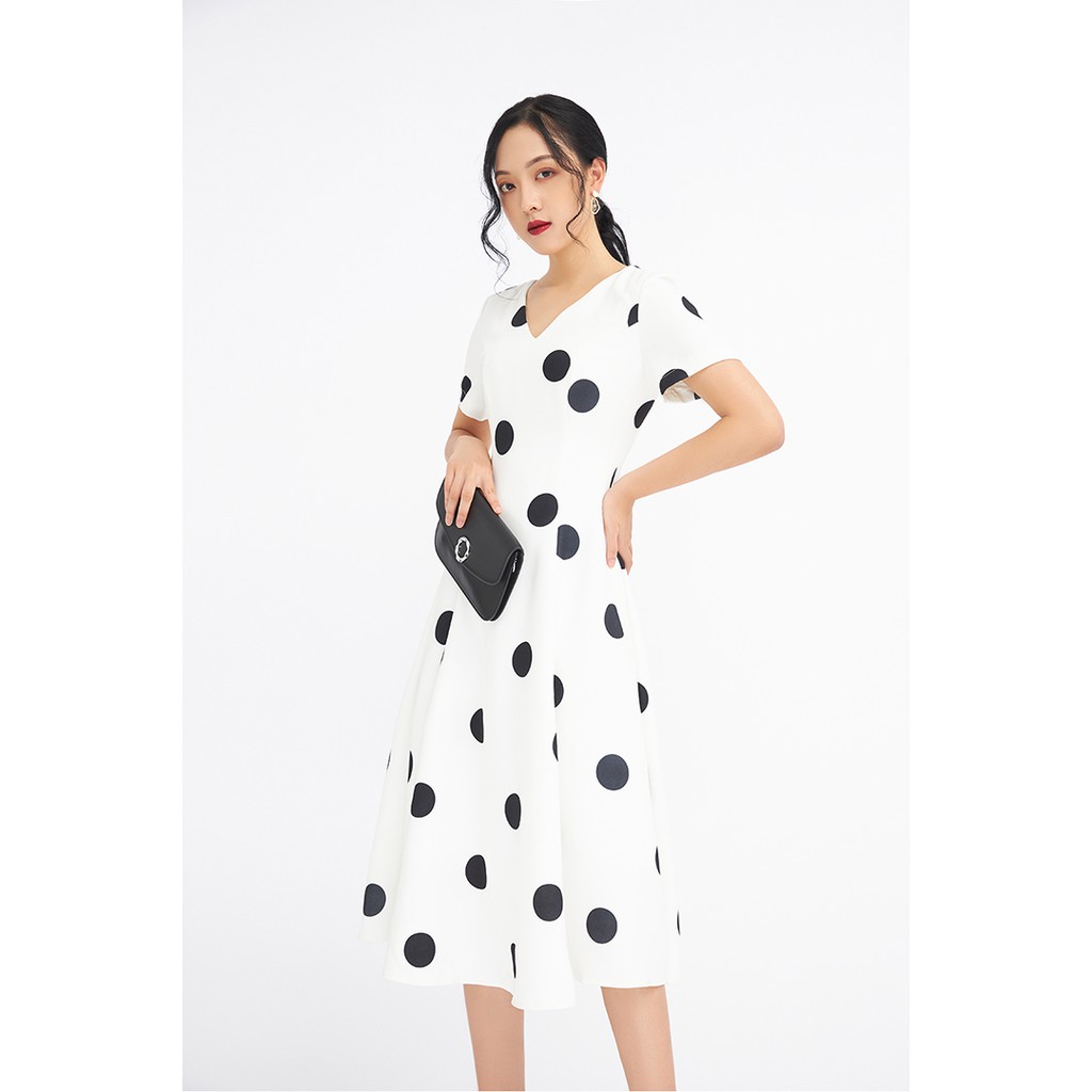 Đầm ngắn tay cổ V- 20Again - DDC0020 | BigBuy360 - bigbuy360.vn