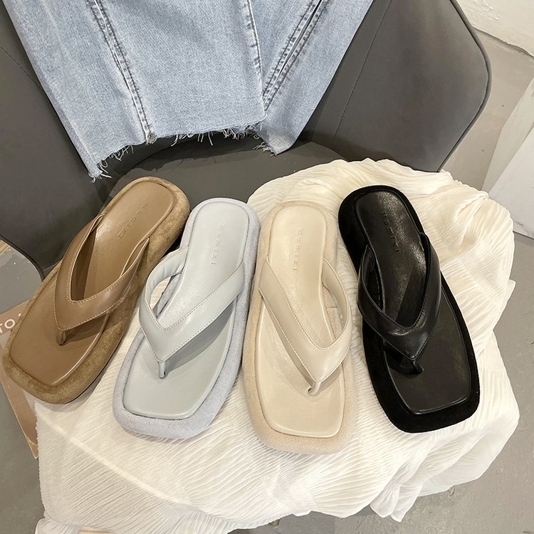 Fashionable Square Head Solid Color Flat Bottom Comfortable Clip Slippers