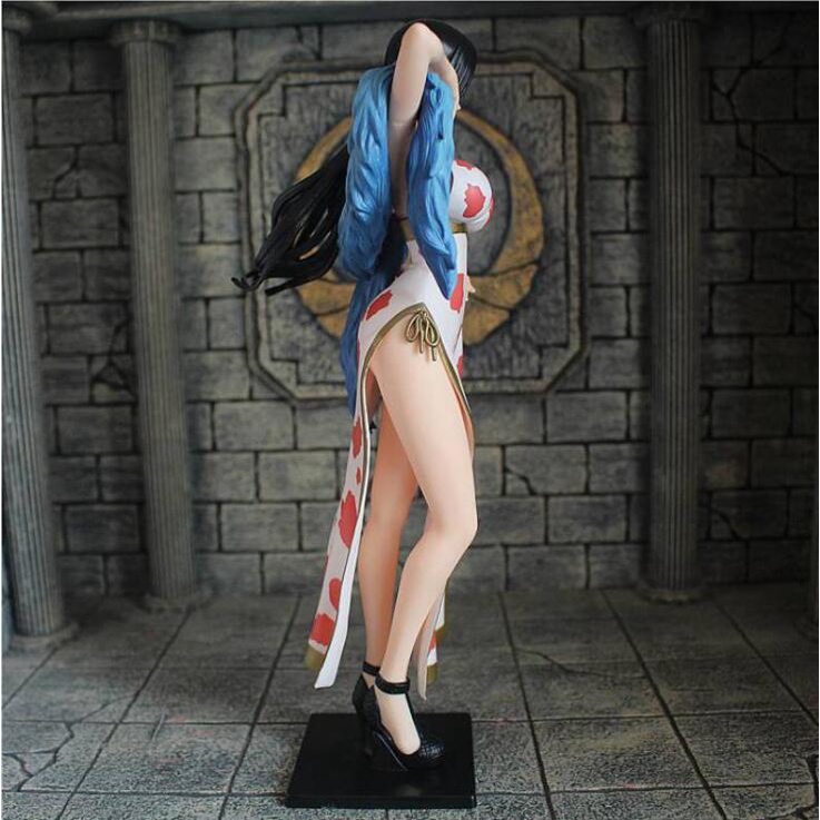 Mô hình nhân vật hoạt hình nữ hoàng hải tặc Boya Hancock trong anime One Piece