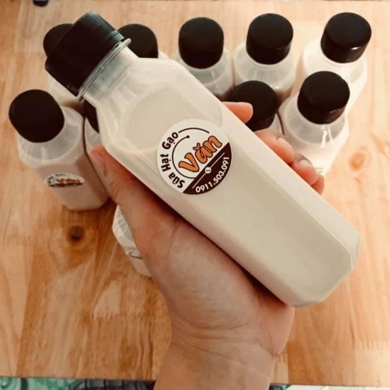 Chai nhựa 330ml vuông fi30 kèm nắp trắng / đen | BigBuy360 - bigbuy360.vn