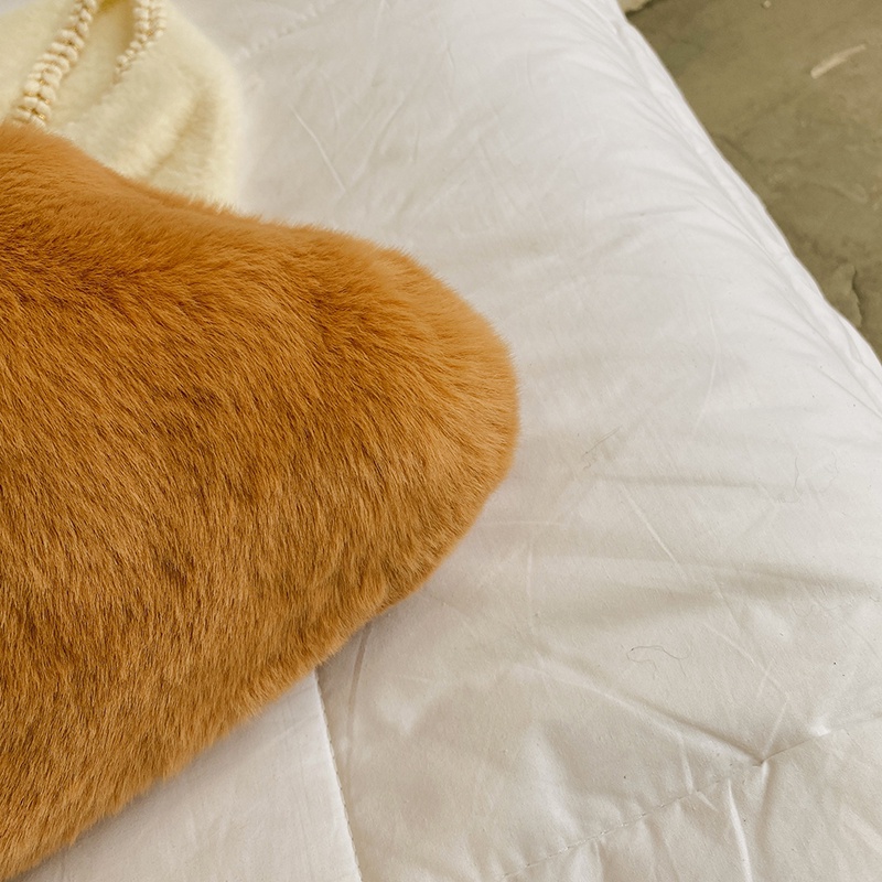 Túi xách CHAIKA KILTER phủ lông thỏ siêu mềm thiết kế bắt chéo thời trang sành điệu dành cho nữ