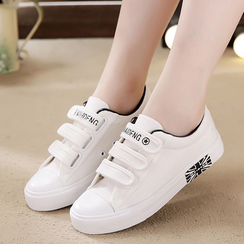 Giày Thể Thao Canvas Đế Bằng Size Lớn 40 41 Màu Trắng Đen Thời Trang Mùa Hè Cho Nữ Size 42 43