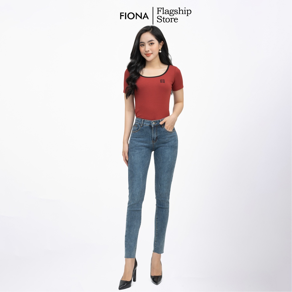 Áo thun cotton nữ dáng ôm mềm mát cổ tròn tay ngắn phối màu thêu chữ FIONA F522172