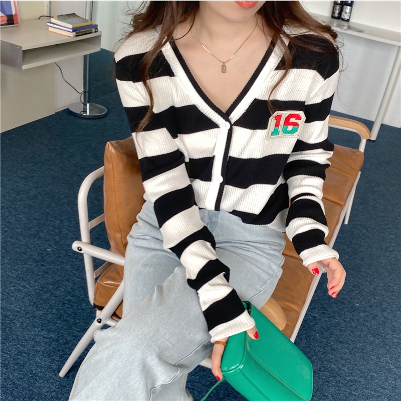 SUXI Áo Len Tay Dài Cổ Chữ V Họa Tiết Kẻ Sọc Phong Cách Retro Hàn Quốc