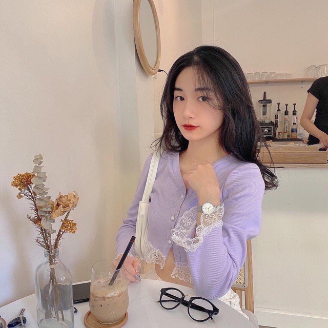 Áo croptop cổ V tay dài phối ren nút giả chất thun gân {XẢ KHO HÀNG}