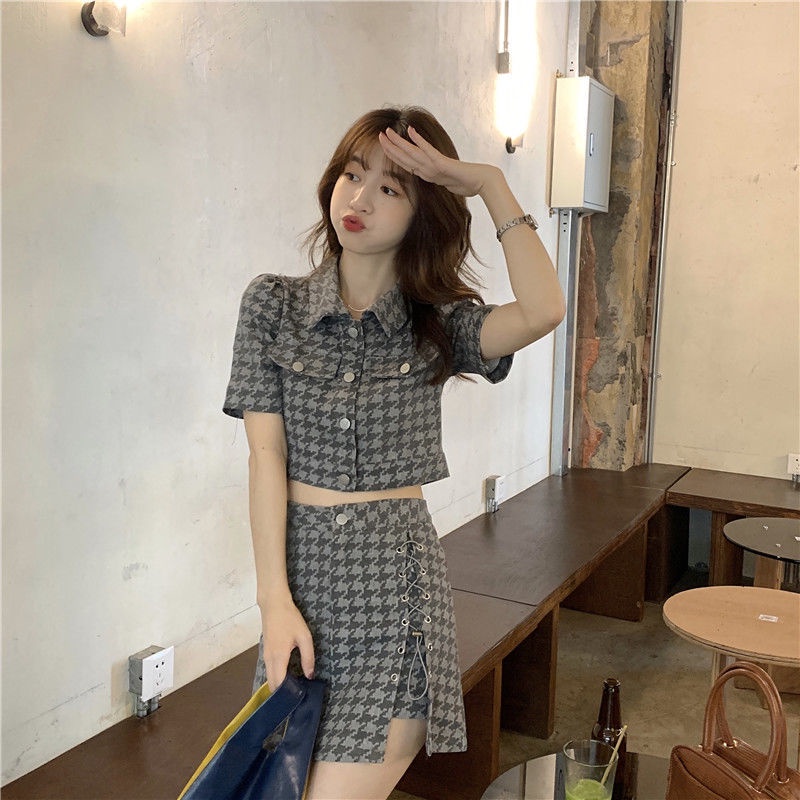 Set Áo Lửng Màu Đen + Chân Váy Chữ A Phong Cách Retro Phương Tây Cho Nữ