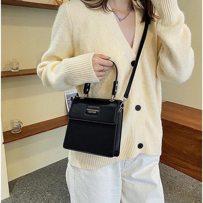 Túi đeo chéo nữ, hình vuông, phong cách vintage, retro - TX021