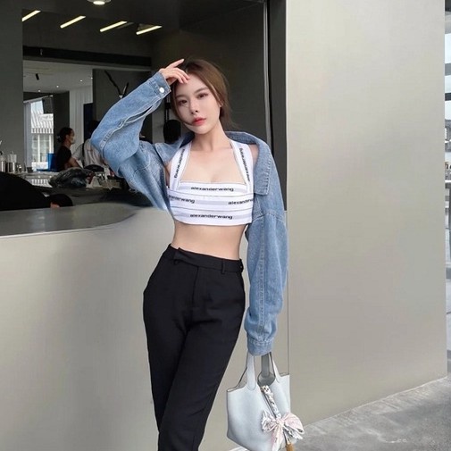 Áo hai dây kiểu dáng thời trang cá tính 2021