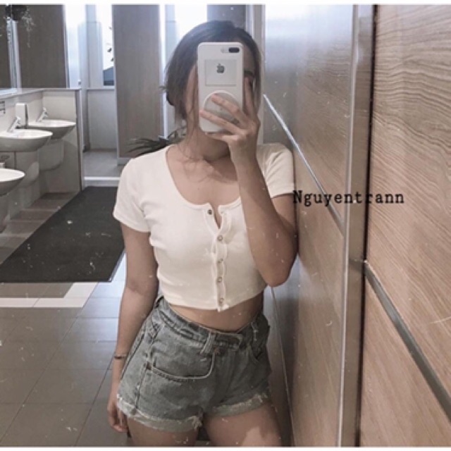 Áo Croptop Nút Bấm tay ngắn hàng tận xưởng.