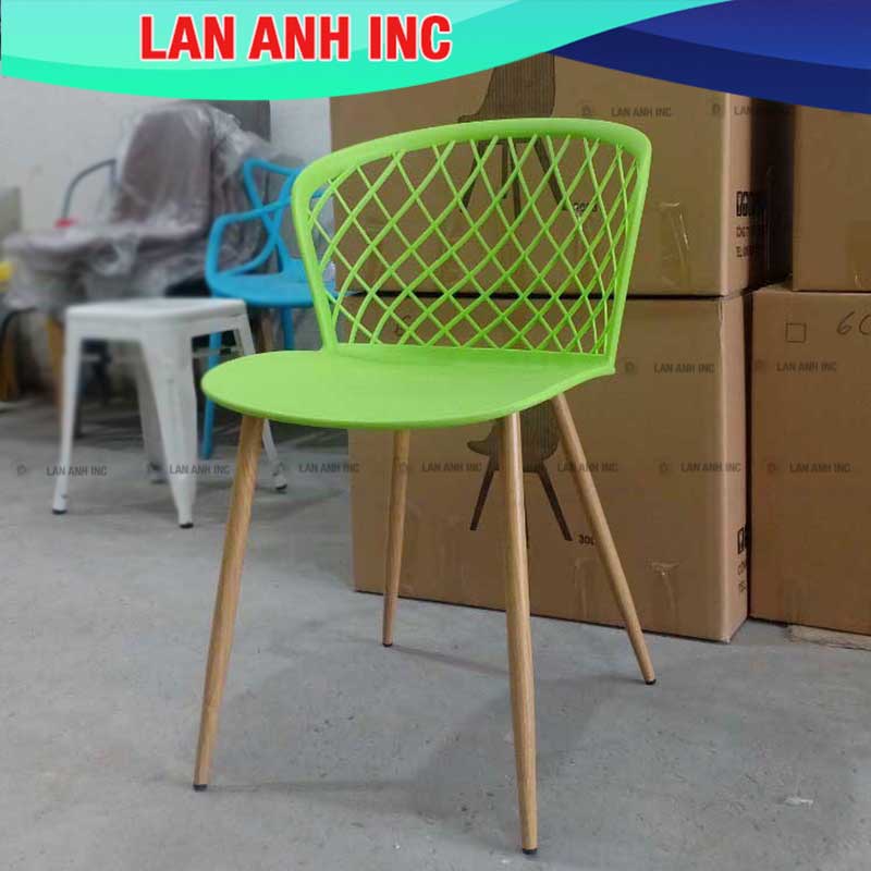 Ghế nhựa cafe văn phòng bàn ăn chân sắt tựa lưng cao đẹp eames LAGE323