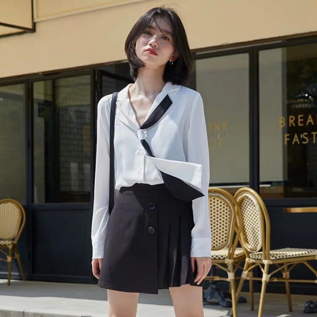 Hàng có sẵn - (kèm ảnh thật) Set áo sơ mi trắng kết hợp chân váy đen ngắn