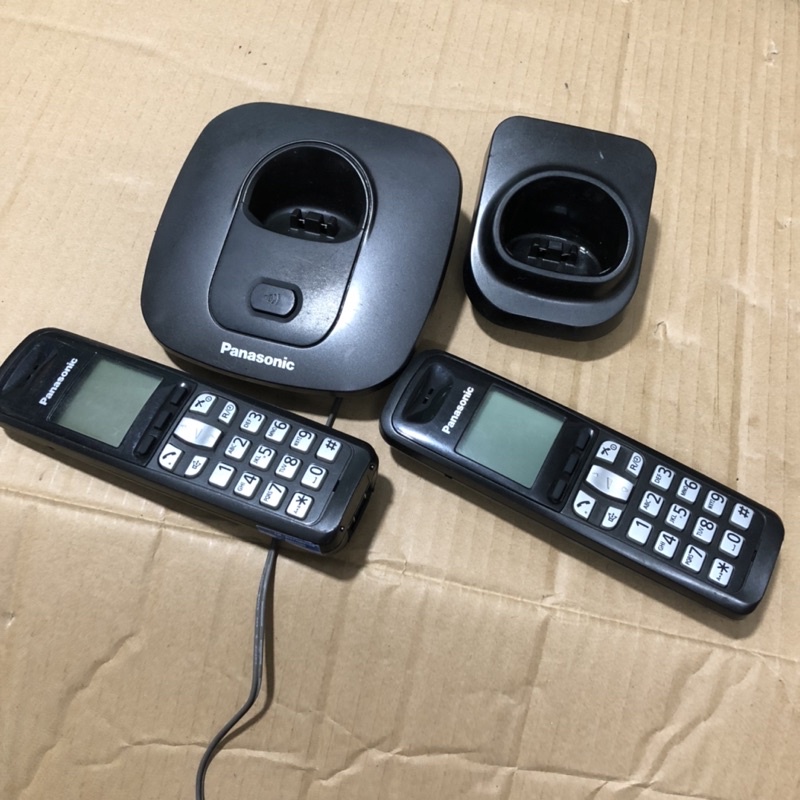 Điện thoại mẹ bồng con Panasonic KX-TG6461.Panasonic KX TG6451 có 1/2/3 tay con