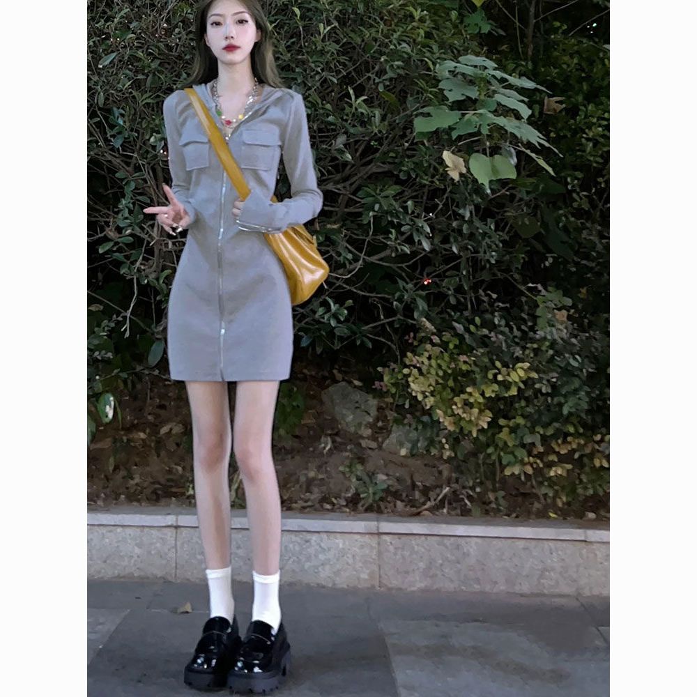 Đầm Hoodie Tay Dài Phối Túi Phong Cách Phương Tây Thời Trang Thu Đông Cho Nữ