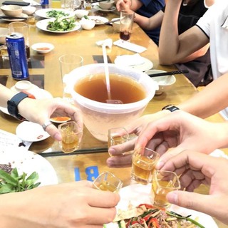 Bát đựng rượu ướp lạnh