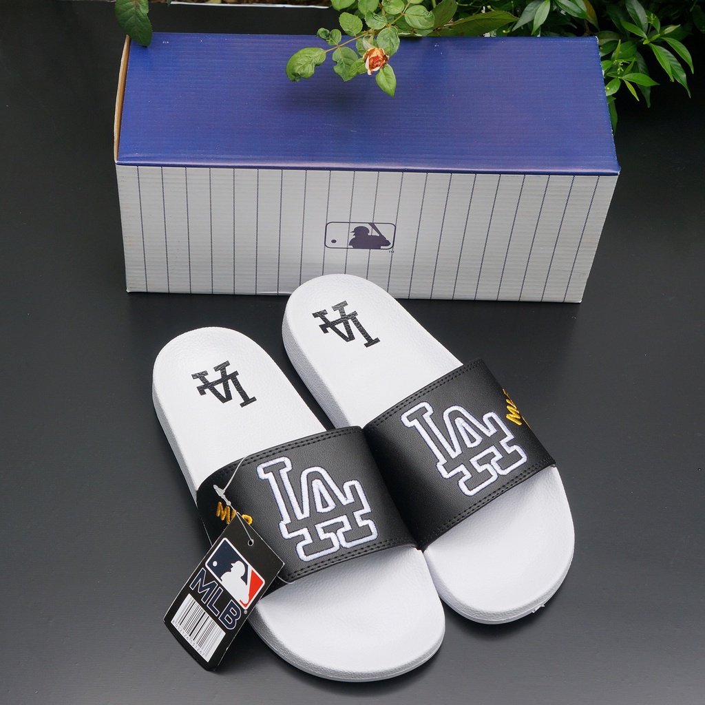 Dép MLB NY LA free ship + hộp hãng MLB + hàng loại 1 Unisex quai ngang nam nữ hot trend chữ thêu nổi. BH Slippers.