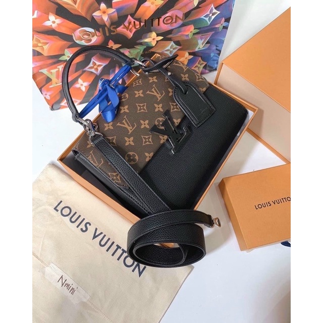 Túi xách công sở khoá chữ Lv