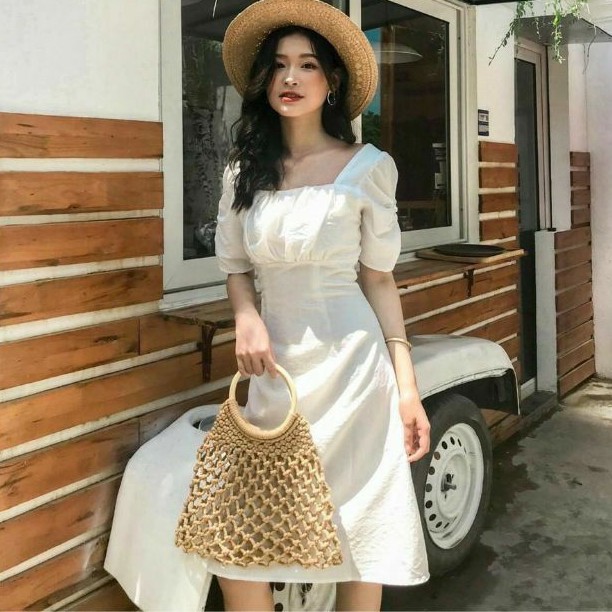 đầm trắng cổ vuông tay nhún siêu xinh