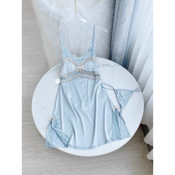 Váy ngủ lụa hai dây xẻ hông ren ngực lụa quảng châu cao cáp Đầm mặc nhà sexy quyến rũ