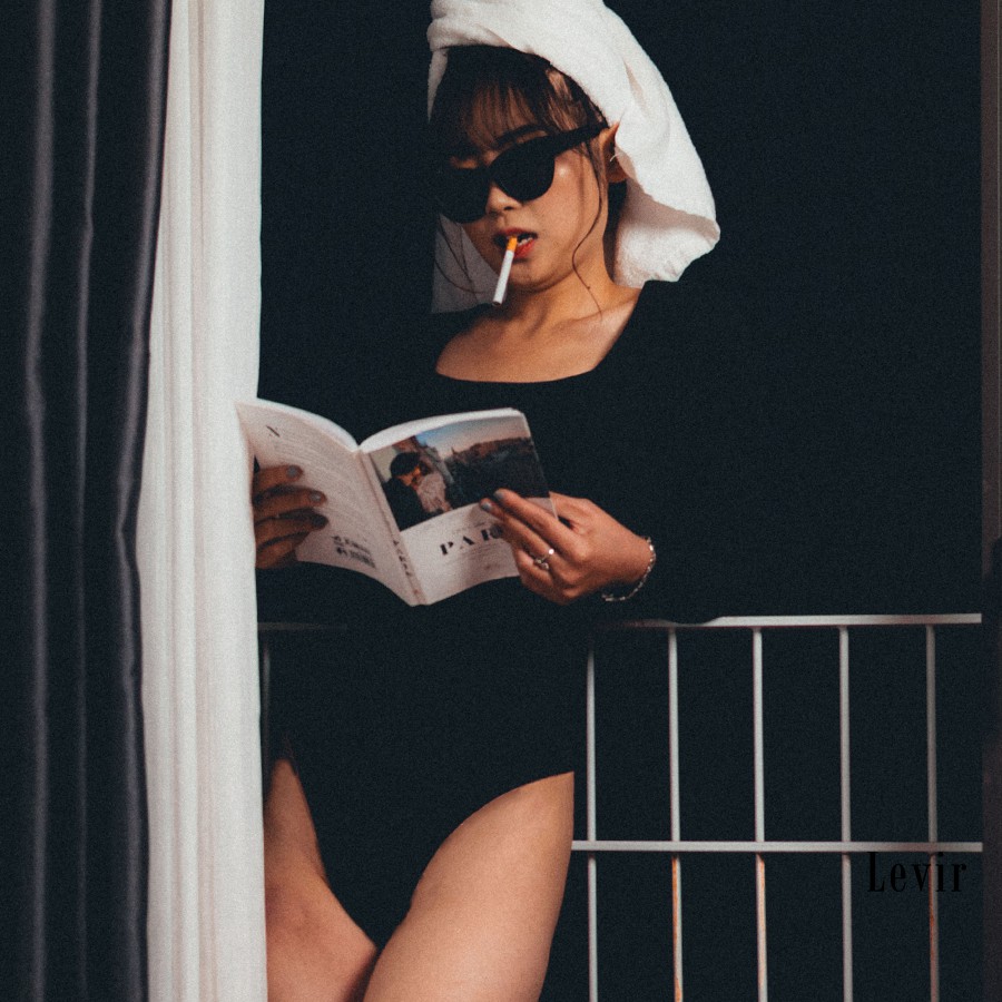 Áo Bodysuit ôm trơn cổ vuông dài tay nữ BASIC LEVIR | BigBuy360 - bigbuy360.vn