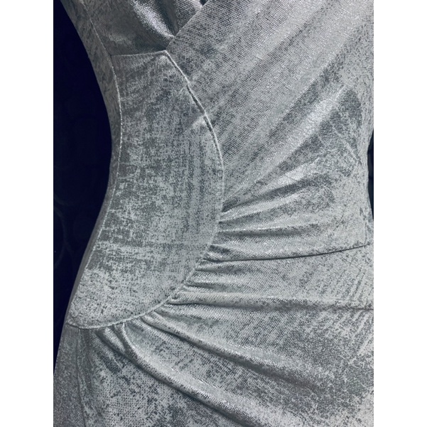 Đầm body nhúng eo