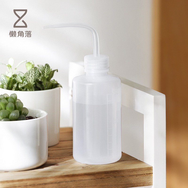 Bình tưới cây sen đá xương rồng vòi cong 500ml Bình tưới sen đá chống ngập úng Orange Shop