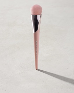 Cọ nền fenty beauty 110