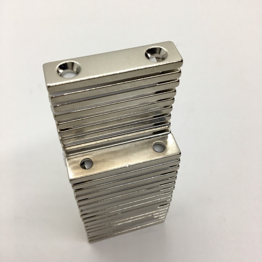 Nam Châm Trắng Chữ Nhật Có Lỗ Vát Bắt Vit 40x10x3mmCoon M4