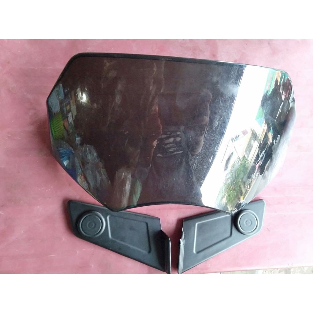 Kiếng chắn gió Sh