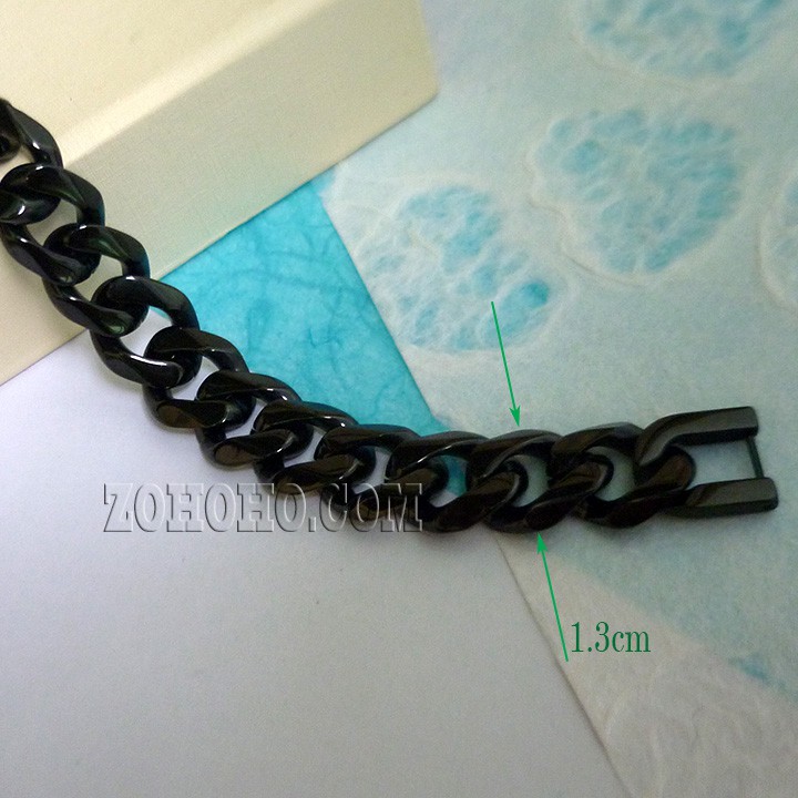 Lắc tay đen nam tính.