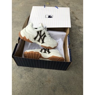 Giày thể thao m l b in chữ ny đế nâu