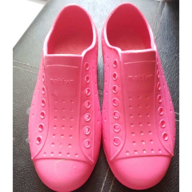 GIÀY NATIVE SIÊU YÊU SIZE 29 (18.5cm)