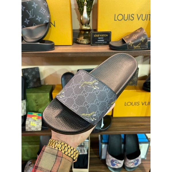 Dép Siêu Cấp
