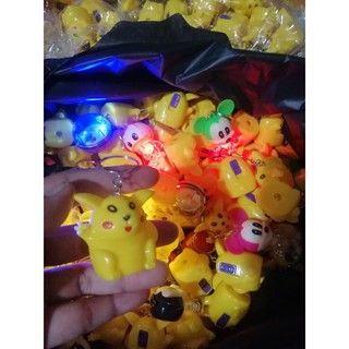 MÓC KHÓA PIKACHU MICKEY CÓ ĐÈN