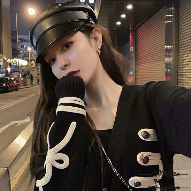 Áo cardigan len dạ phối hoạ tiết & khuy👉Có sẵn | BigBuy360 - bigbuy360.vn