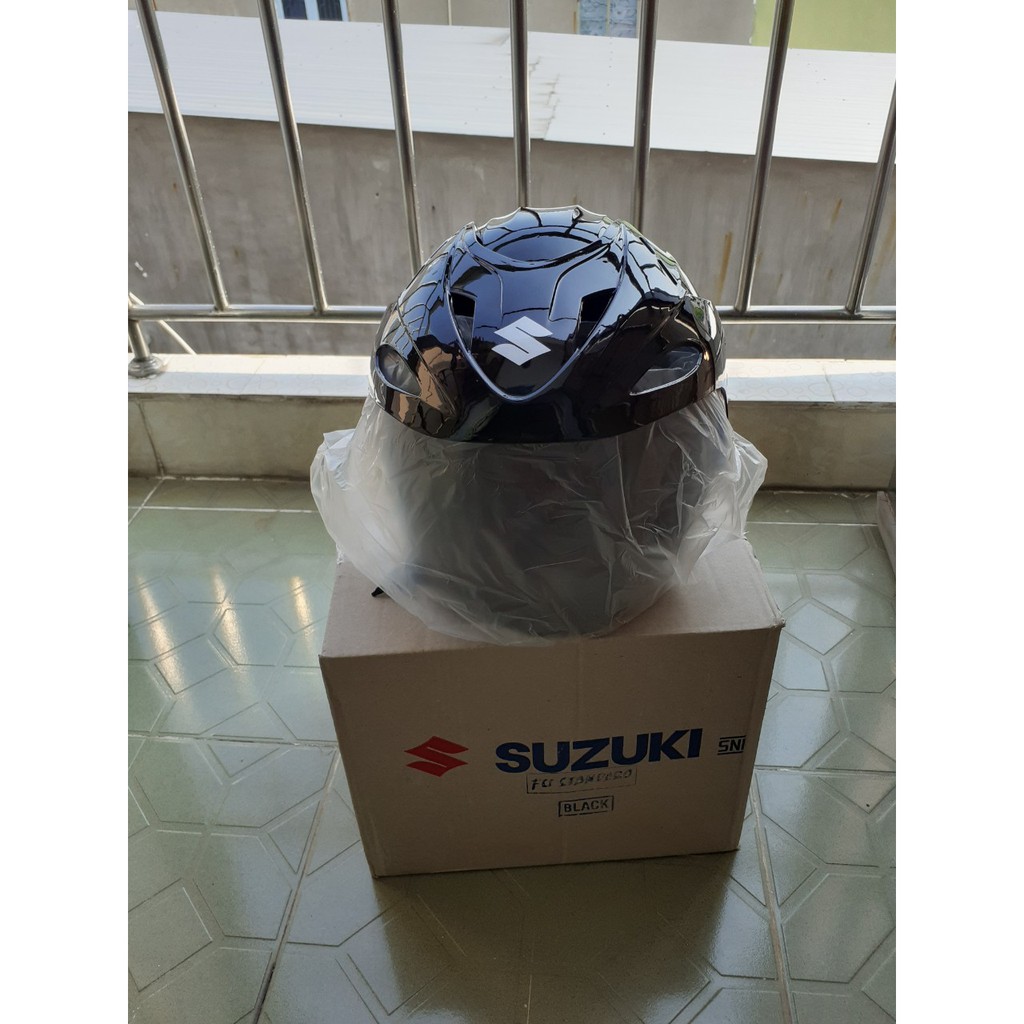Mũ bảo hiểm 3/4 Suzuki nhập khẩu theo xe satria từ Indonesia